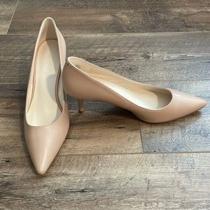 Nine West nude pumps